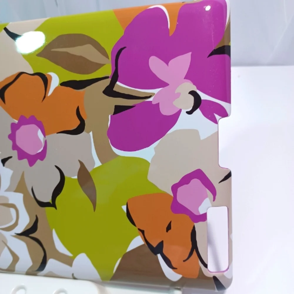 VERA BRADLEY Snap On Case for iPad